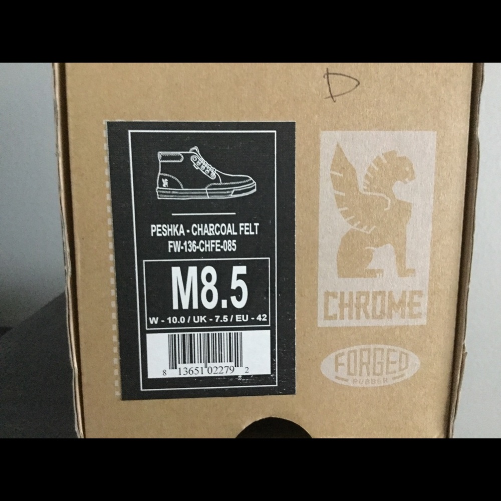 Shoes - Picture 3 of 3